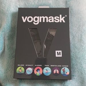 Black palm floral vogmask